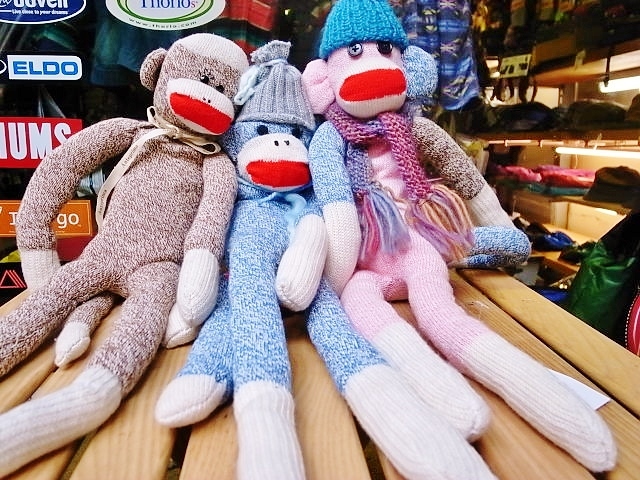 FOX RIVER RED HEEL SOCK MONKEY