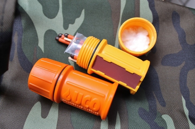 UCO STORMPROOF MATCHES KIT