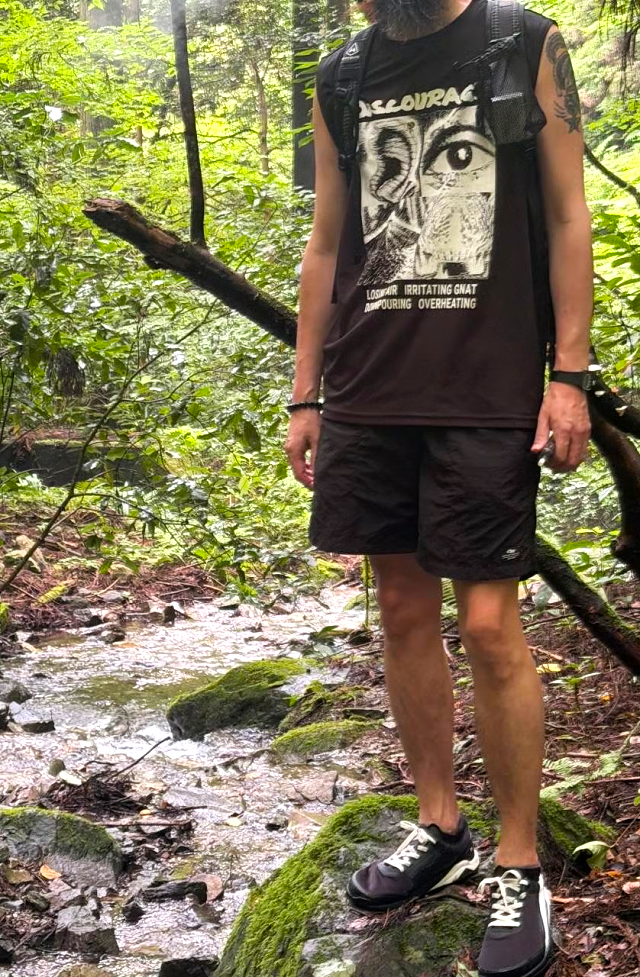 BLACK TRADITIONAL GEARS Drysleeveless